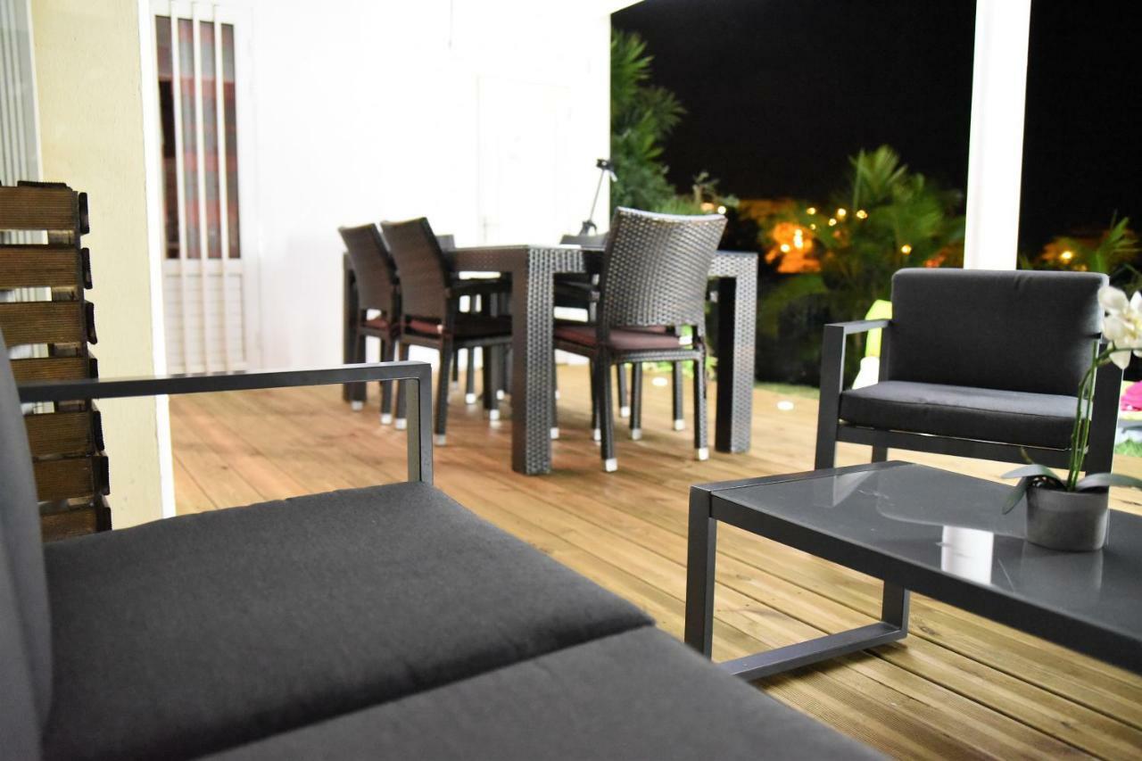 T2 Classe 4 Etoiles Avec Jardin, Piscine, Vue Mer A Saint-Gilles-Les-Bains المظهر الخارجي الصورة