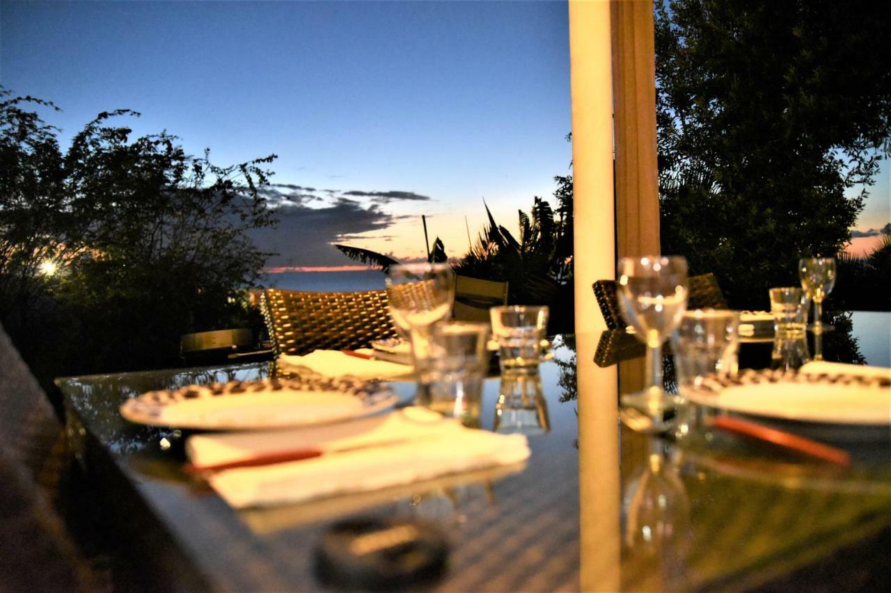 T2 Classe 4 Etoiles Avec Jardin, Piscine, Vue Mer A Saint-Gilles-Les-Bains المظهر الخارجي الصورة
